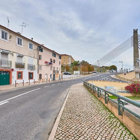 Cozy Flat In Santa Apolonia Apartment Lisbon Exterior photo